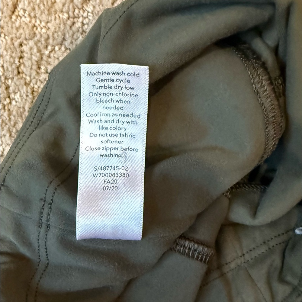 Athleta Rainer Tight - Picture 6 of 6